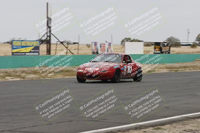 media/Jun-01-2025-CalClub SCCA (Sun) [[eae223c5dd]]/Group 5/Race (Front Straight)/